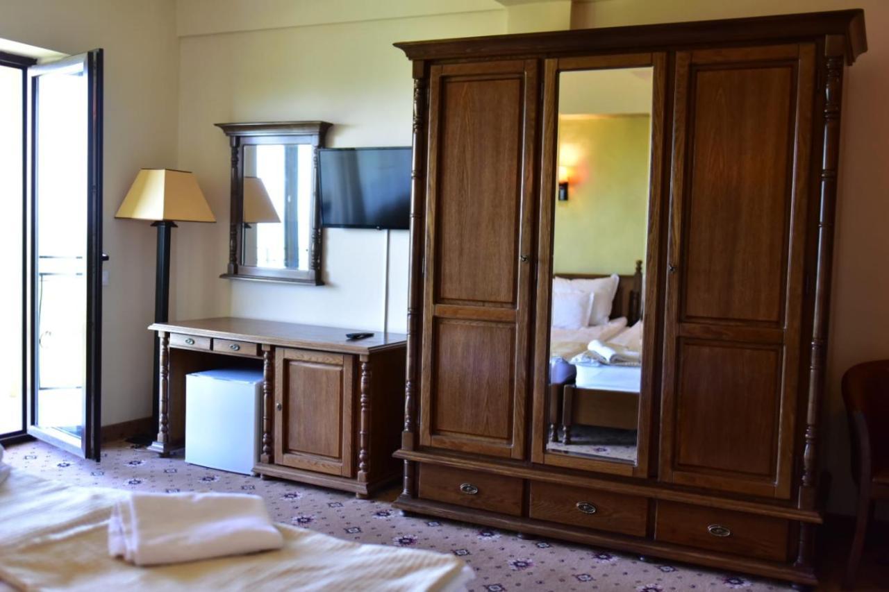 Hotel Bellavista Brasov Săcele Exteriér fotografie