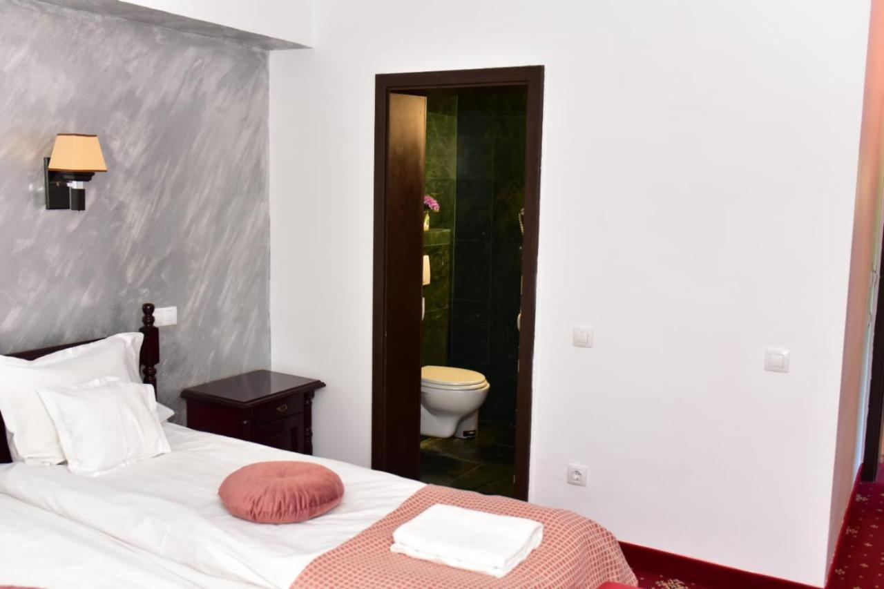 Hotel Bellavista Brasov Săcele Exteriér fotografie